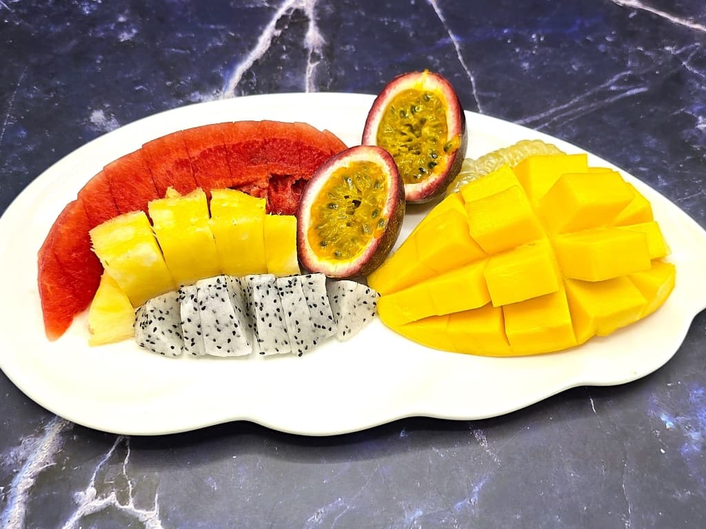 Seasonal Fruit Platter