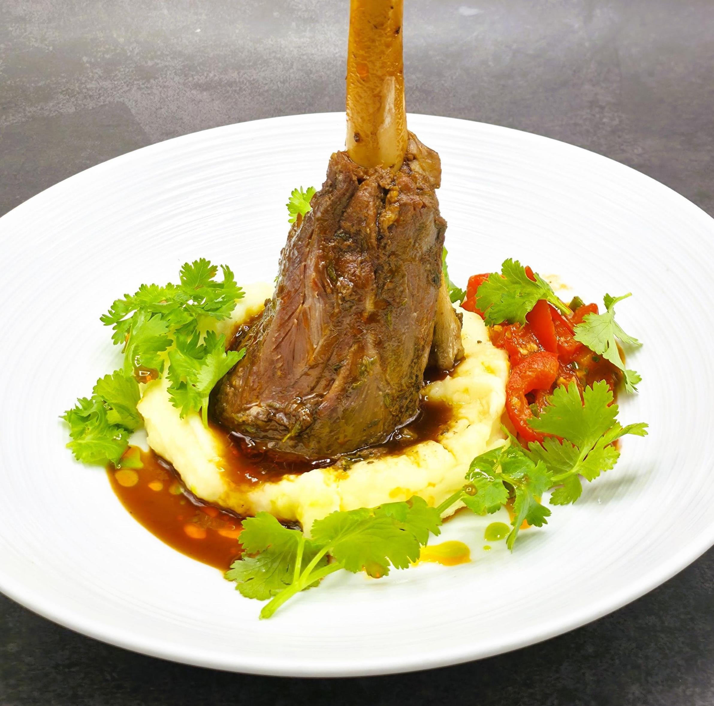 Lamb leg with mashed potato