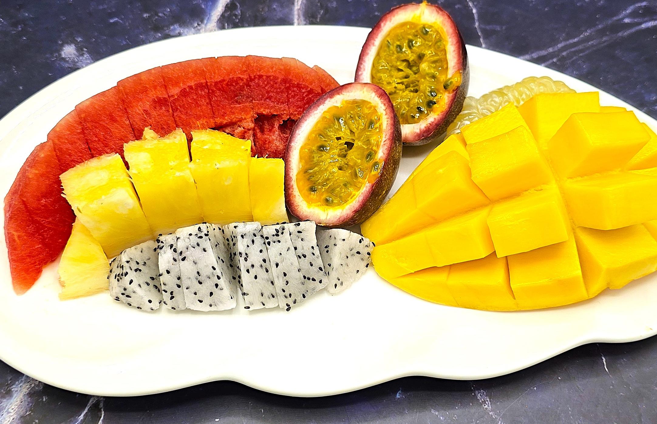 Seasonal Fruit Platter