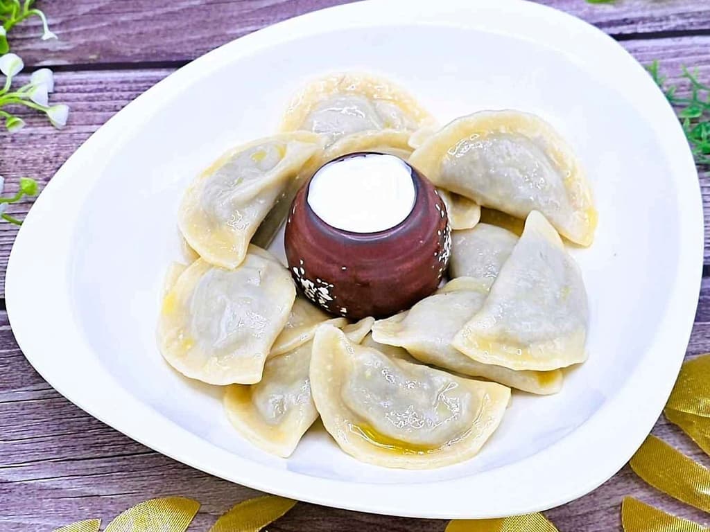 Vareniki with cottage cheese