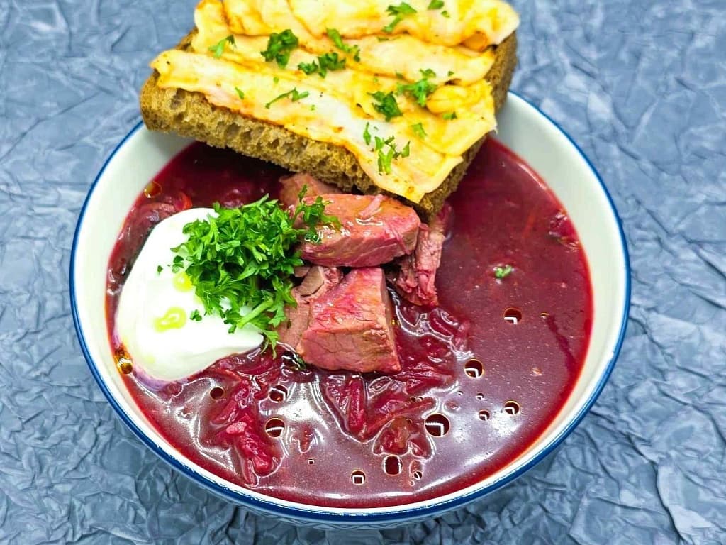 Borscht with beef