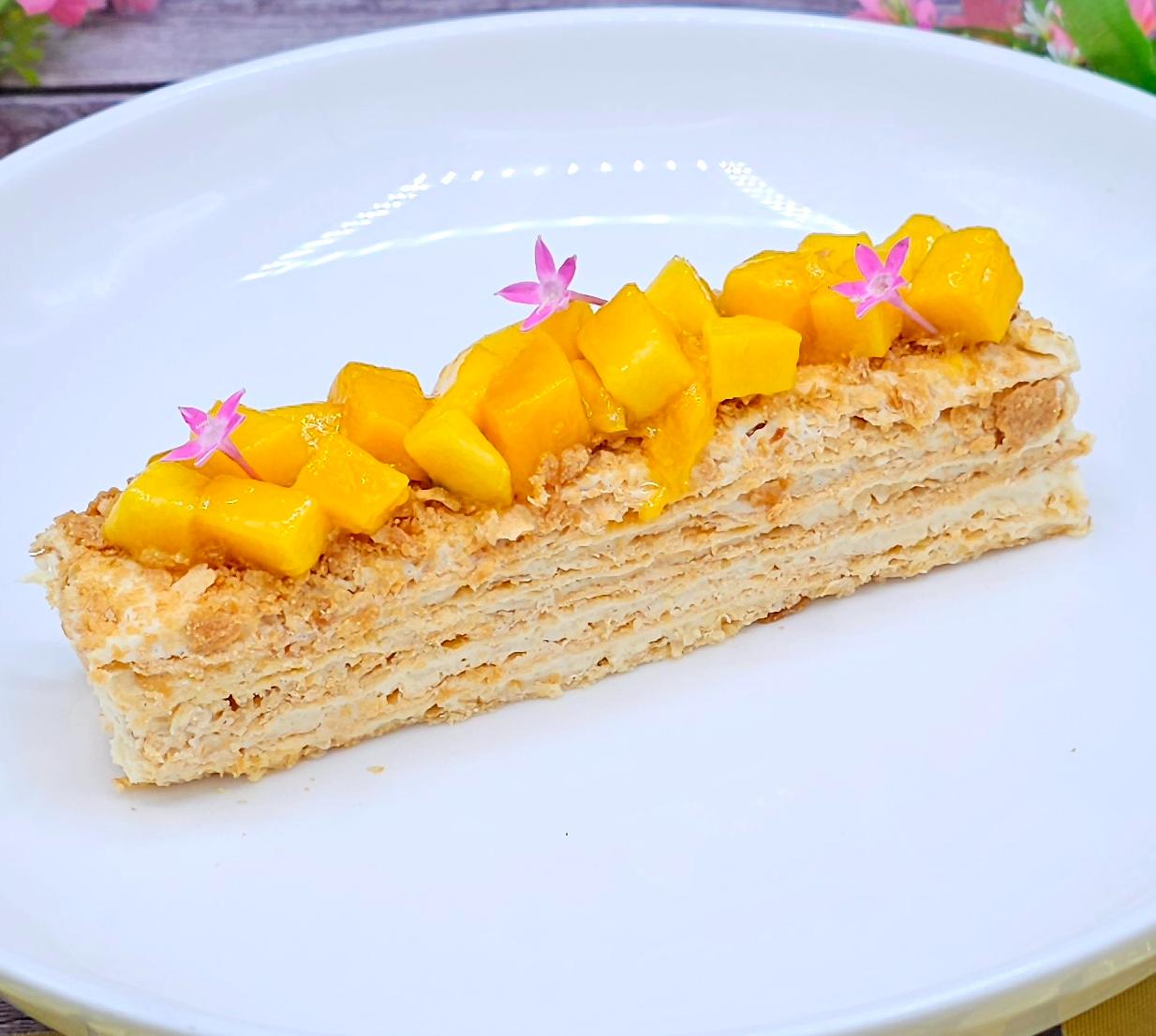 Cake napoleon with mango passion fruit