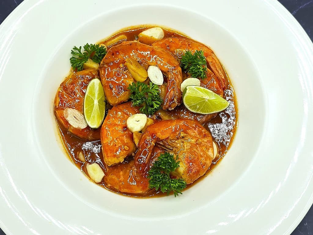 Fried Shrimps in Garlic Sauce 
