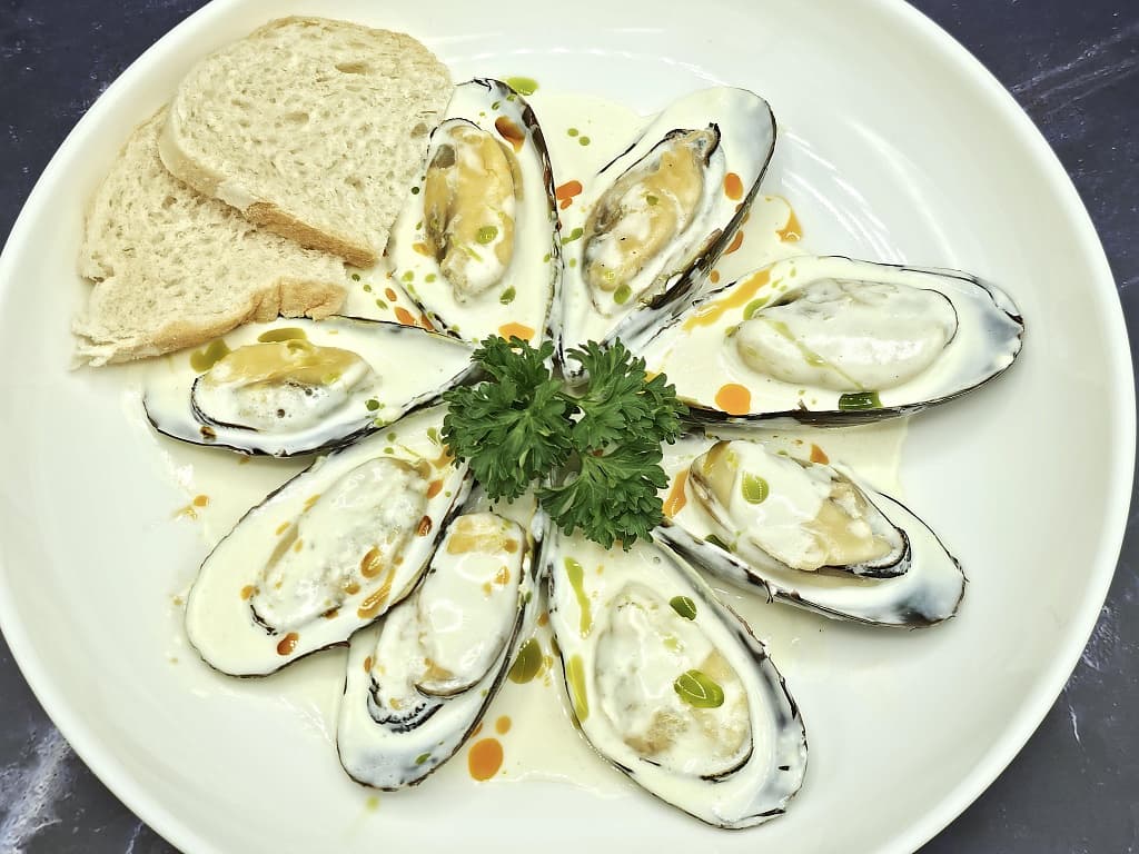 Mussels in Cream Sauce