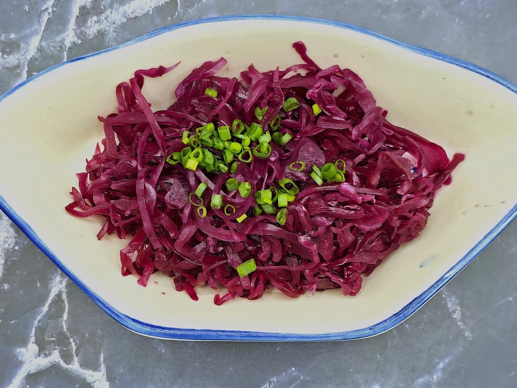 Pickled red cabbage