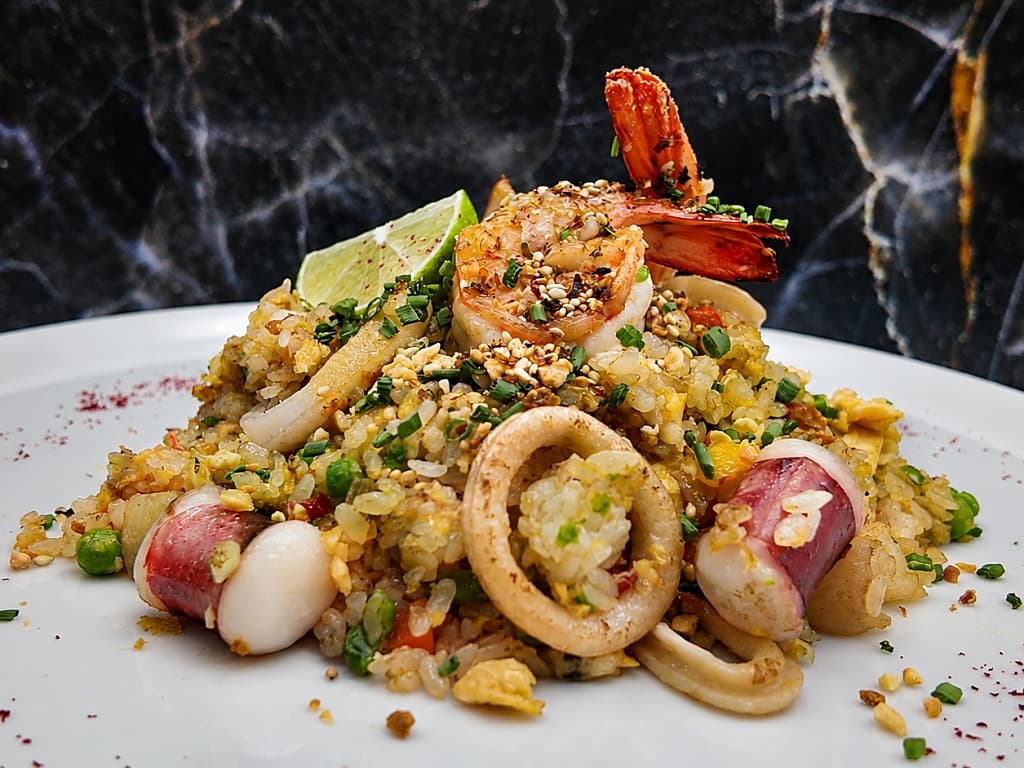 Fried japanese rice with seafood