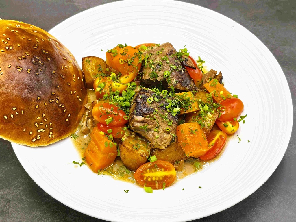 Beef in pot